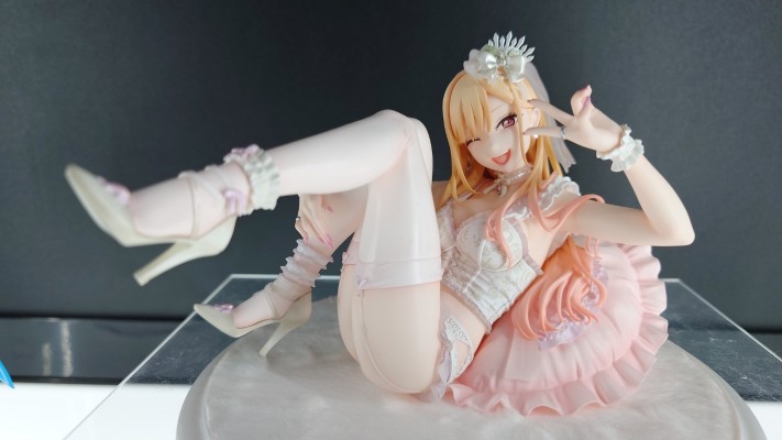 更衣人偶坠入爱河 喜多川海梦 洋娃娃