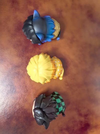 鬼灭之刃 午睡猫咪