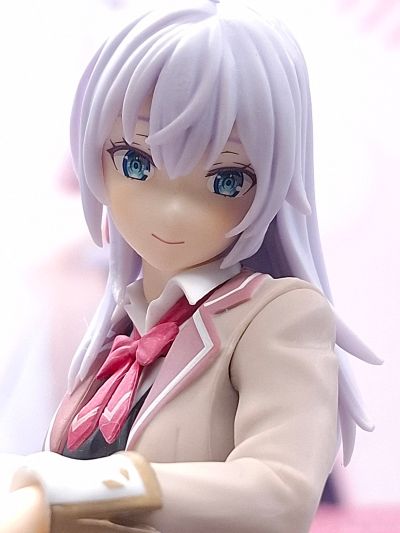 不时用俄语小声说真心话的邻桌艾莉同学 动画版 小坐系列奖品人偶 “艾莉”（暂称）