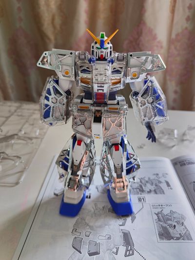 MG 机动战士高达0080 口袋里的战争 NT-1高达 2.0版本 [彩透版]