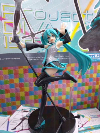 初音未来歌姬计划MEGA39’s Luminasta “初音未来”歌姬计划15周年纪念款