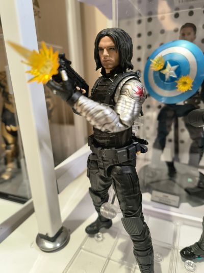 MAFEX 编号203 美国队长2 冬日战士