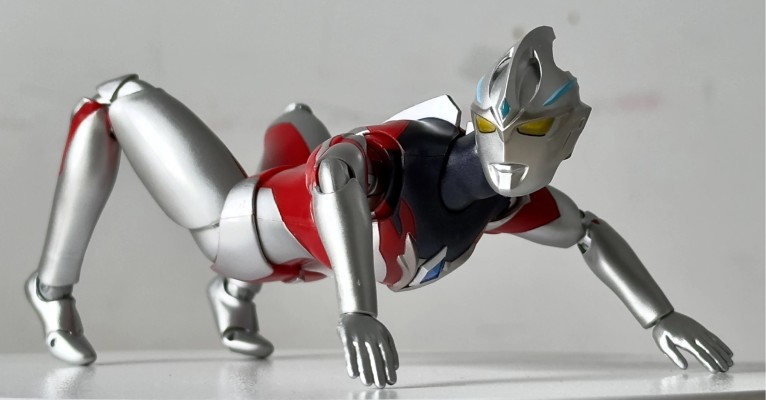 S.H.Figuarts 亚刻奥特曼
