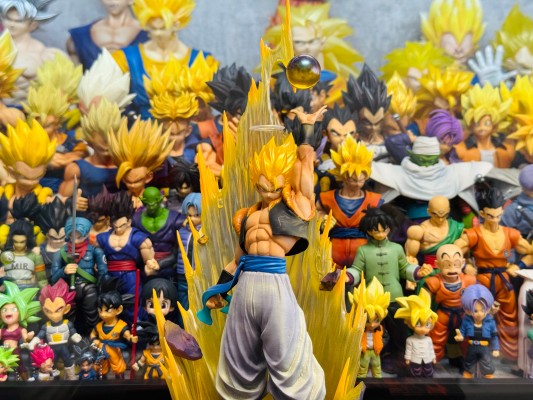 FiguartsZERO [超激战] 龙珠Z 复活！悟空与贝吉塔的合体 超级赛亚人悟吉塔 -展会限定版-