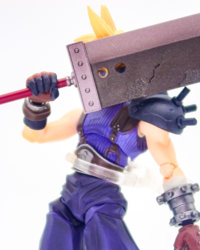 最终幻想7 BRING ARTS 克劳德·斯特莱夫