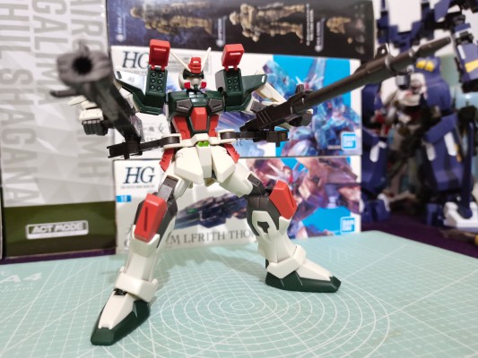 HG 1/144 R03 暴风高达