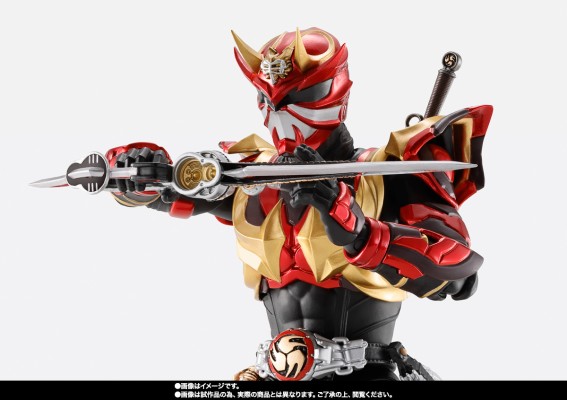 S.H.Figuarts（真骨雕制法）假面骑士装甲响鬼