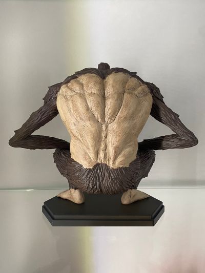 POP UP PARADE 进击的巨人 吉克·耶格尔 兽之巨人形态 L尺寸