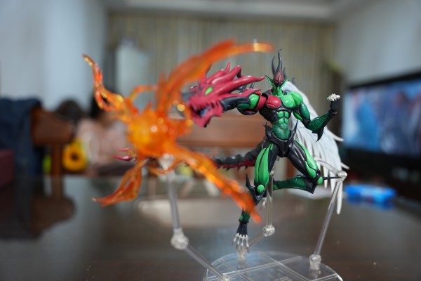 S.H.MonsterArts 元素－英雄 火焰翼人