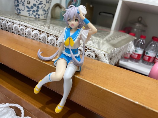 压泡面 虚拟歌手 水手洛天依