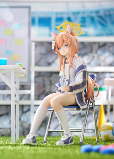 蔚蓝档案 伊落玛丽 体操服 纪念大厅版