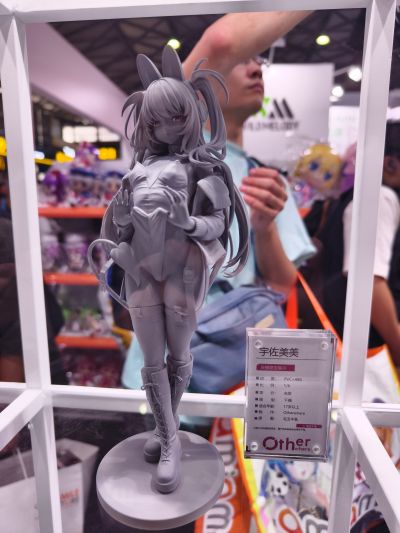 兔耳耳机 露露姆