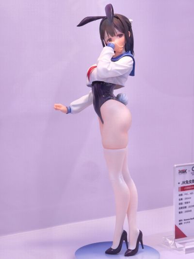 水手服兔女郎