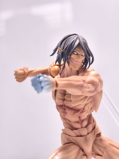 转轮科技系列 惊奇山口 铠之巨人