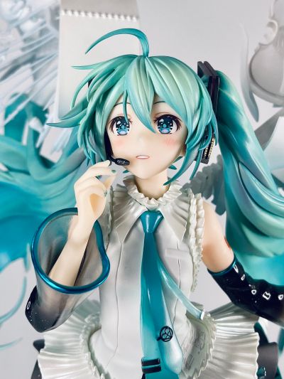 初音未来  16周年纪念款