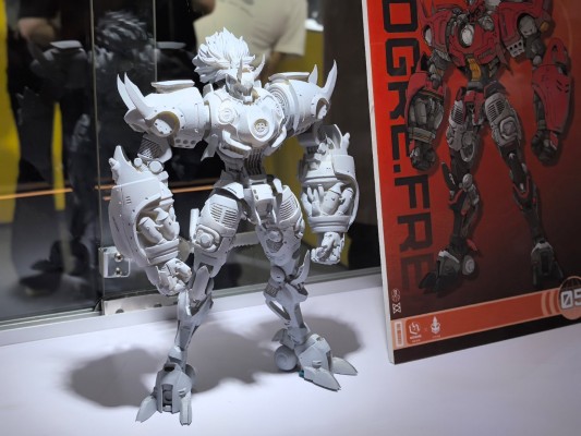 亚光：星间千年 奥加·炽红