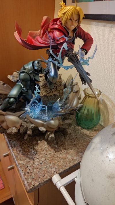 钢之炼金术士 FULLMETAL ALCHEMIST  爱德华·艾尔利克 与 阿尔芬斯·艾尔利克