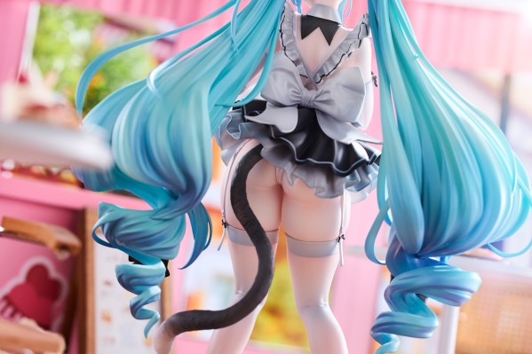 胜利女神：妮姬 普丽瓦蒂：不友善的女仆