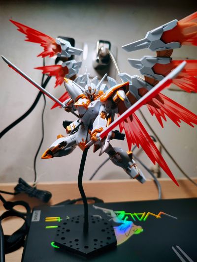 HG 1/144 黑骑士小队 神鸟