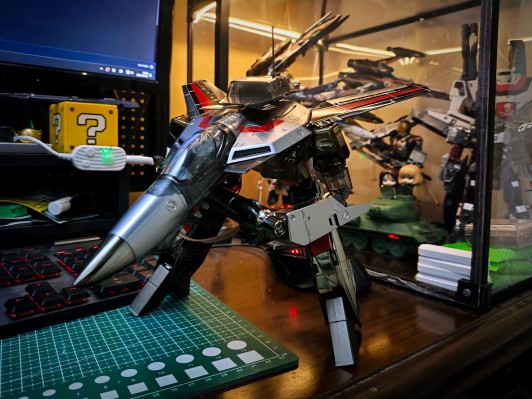 DX超合金   VF-1J 女武神 超合金50周年纪念款