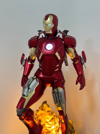 漫威 钢铁侠 7号装甲 全身像