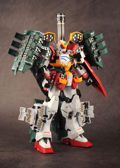 MG 新机动战记高达W ENDLESS WALTZ: 败者们的荣耀 XXXG-01H 重装高达EW(刺猬装备)