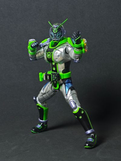 S.H.Figuarts 假面骑士：时王 假面骑士沃兹