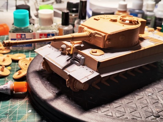 35146 1/35 德国  虎式 重型坦克 I 后期生产型