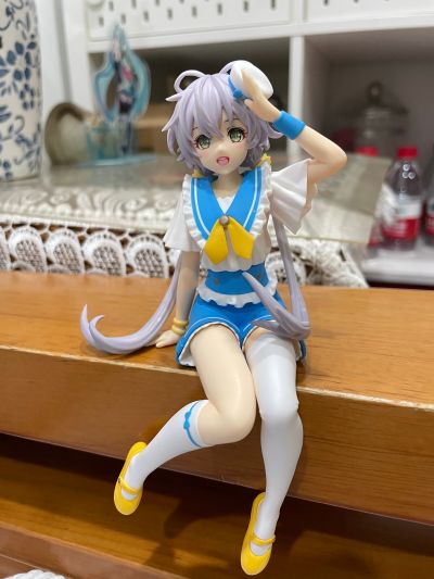 压泡面 虚拟歌手 水手洛天依