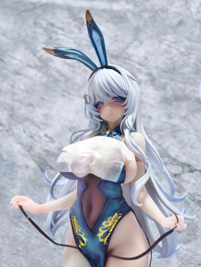 旗开得胜兔女郎 真网袜&追视眼&温感漆