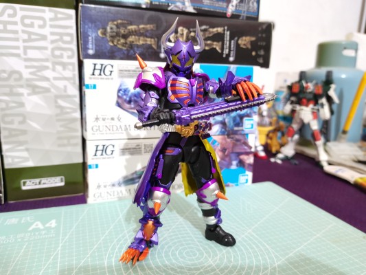 S.H.Figuarts 假面骑士霸牛 狂热僵尸形态