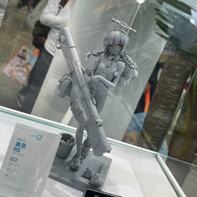 蔚蓝档案 霞泽美游（泳装）