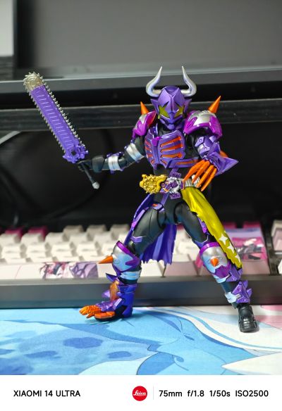 S.H.Figuarts 假面骑士霸牛 狂热僵尸形态