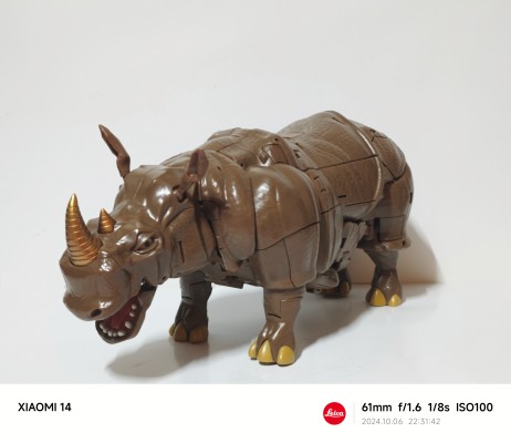 变形金刚大师级 MP-59 犀牛勇士