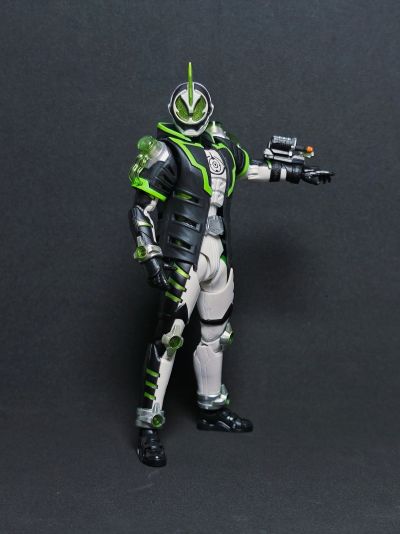 S.H.Figuart 假面骑士：灵骑 假面骑士冥骑