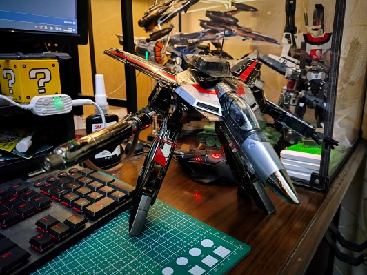 DX超合金   VF-1J 女武神 超合金50周年纪念款