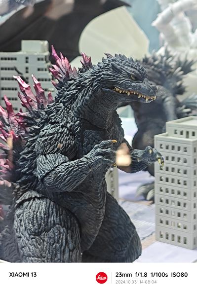 极致超值系列 哥斯拉 2000 千禧年(1999)