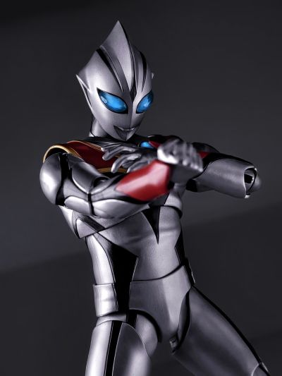 S.H.Figuarts（真骨雕制法）假迪迦/邪恶迪迦