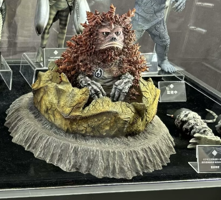 幻之究极造型 陨石怪兽 CCPJAPAN×浅井造型 陨石怪兽 嘎啦蒙 DX版 彩色版