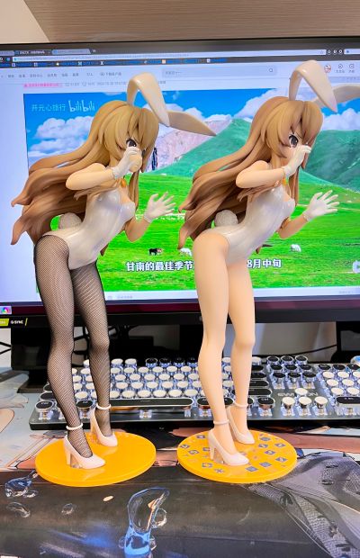 B-style 龙与虎 逢坂大河 裸腿兔女郎