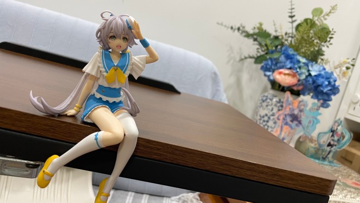 压泡面 虚拟歌手 水手洛天依