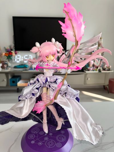 REAL ACTION HEROES No.673 RAH MGM 魔法少女小圆 终极小圆