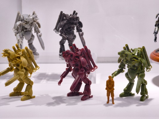 ARTPLA Ma.K KANGAROO(2体套装) 与 整备兵