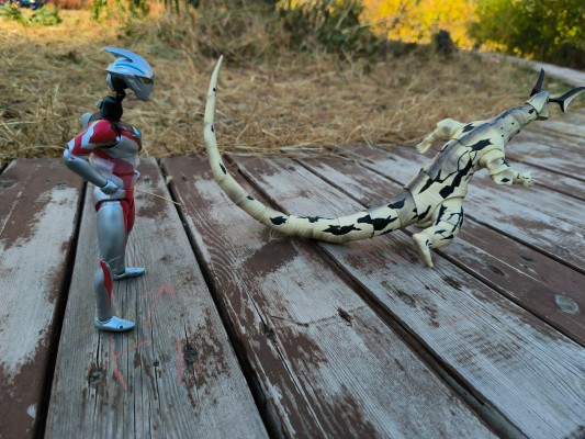 S.H.Figuarts 亚刻奥特曼