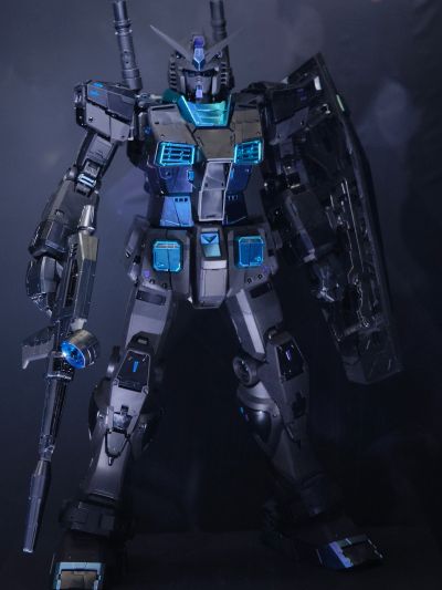 PG UNLEASHED 1/60 RX-78-2 高达（星夜涂装版）