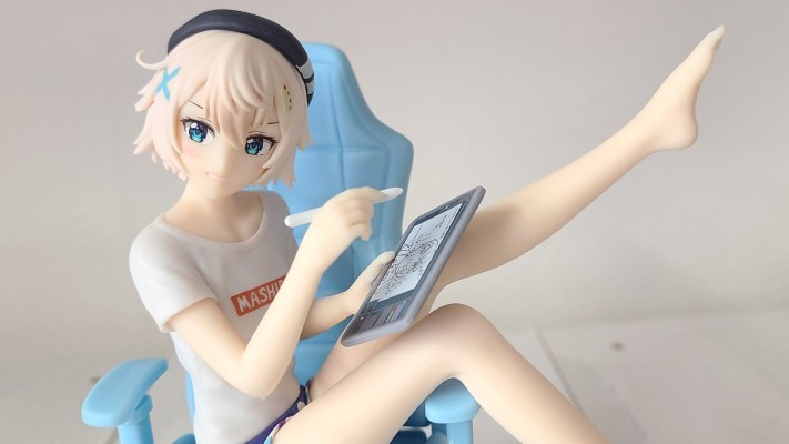 身为VTuber的我因为忘记关台而成了传说 彩真白 玩具人偶