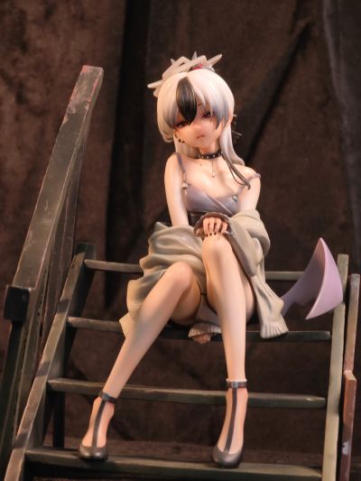 蔚蓝档案 鬼方佳代子 礼服