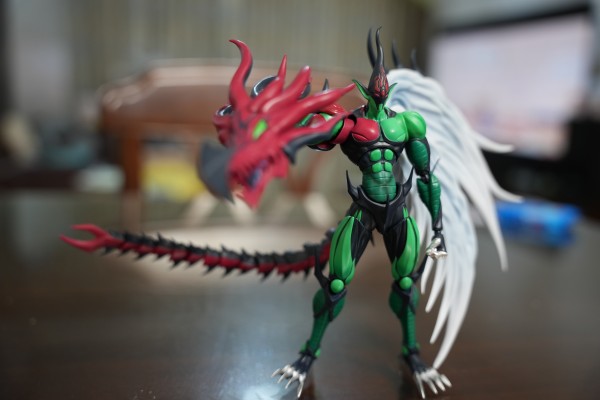 S.H.MonsterArts 元素－英雄 火焰翼人