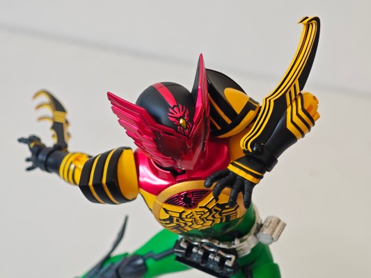 S.H.Figuarts(真骨雕制法) 假面骑士卌骑与欧兹 电影大战 超级激战 假面骑士欧兹 超级鹰虎蝗联组