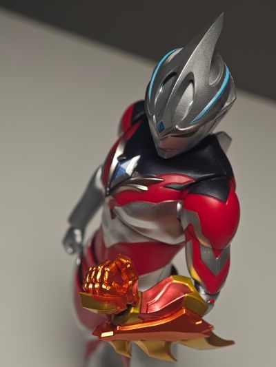 S.H.Figuarts 灼日装甲